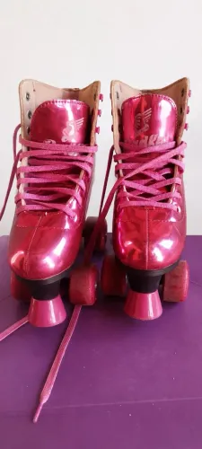 Vendo Patins Rosa Metalizado