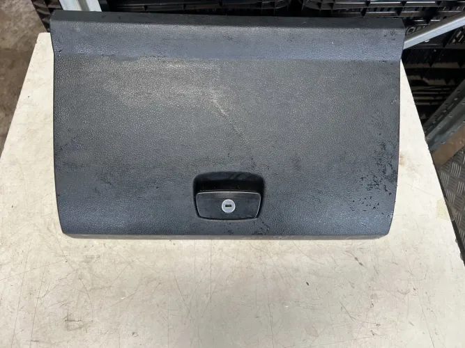 Tampa Porta Luvas Vw Amarok 3.0 2022 V6 Original Usado