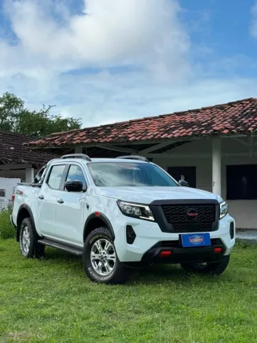 Nissan Frontier Pro4x CD 4X4 2.3 Bi-TB Die. AUT 2023
