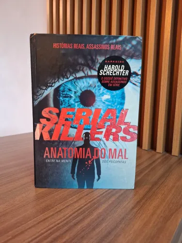 Livro "Serial Killer - Anatomia do Mal"