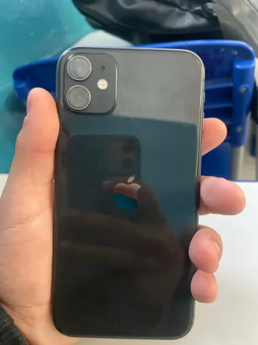 iPhone 11
