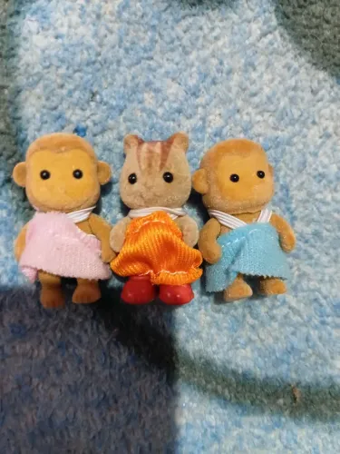 Bonecos bebes similares sylvanian