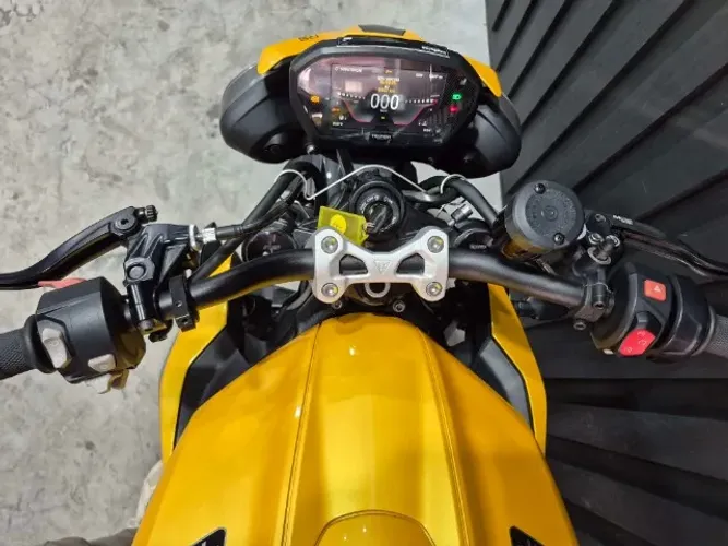 Triumph Street Triple 765 RS 2024