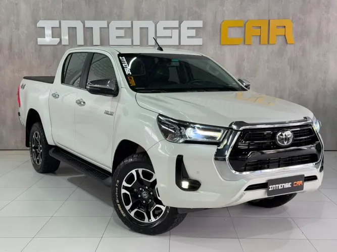 Toyota Hilux CD SRX 4X4 2.8 TDI 16V Diesel Aut. 2021