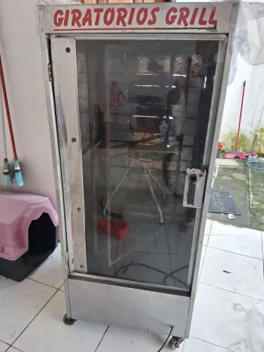 Máquina de assar frango