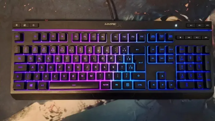 Teclado HyperX Alloy Core RGB