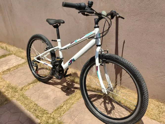 Bicicleta Caloi semi nova