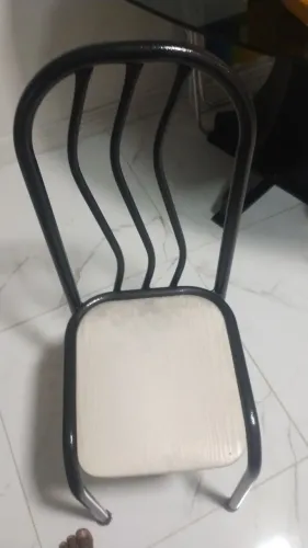Vendo 2 cadeiras em Bom estado
