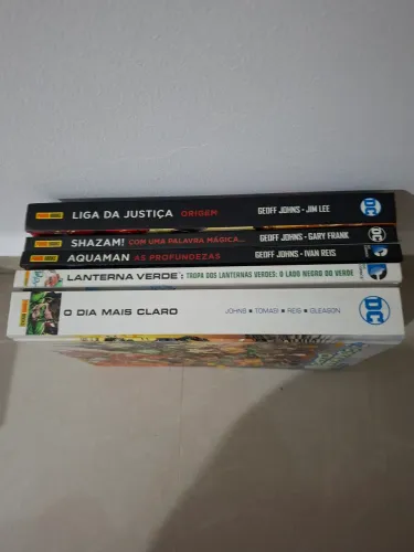 Hq dc comics capa dura