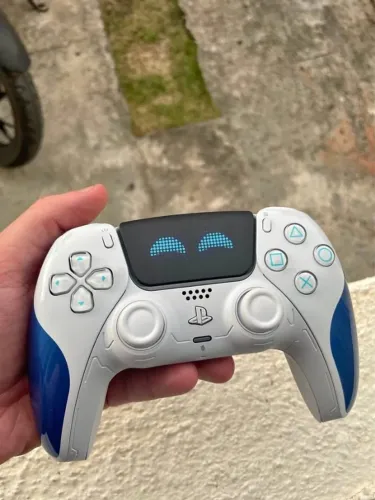 Dualsense Versão Astrobot