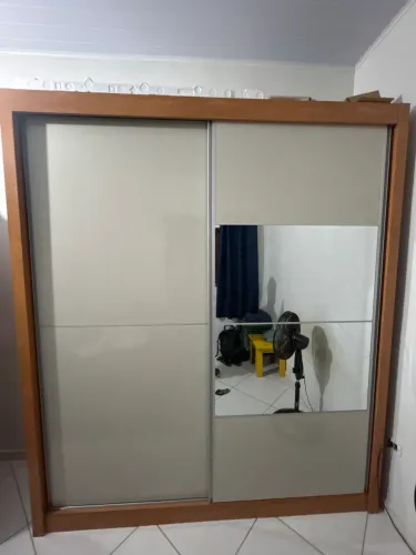 Guarda roupa casal duas portas de correr