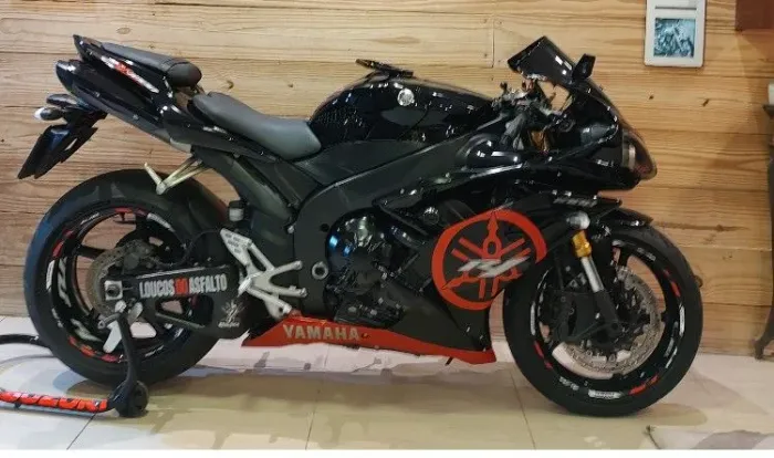 R1 super nova