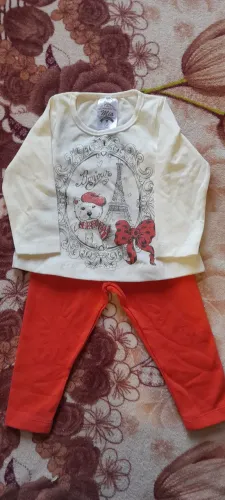 Conjunto camiseta manga longa e calça