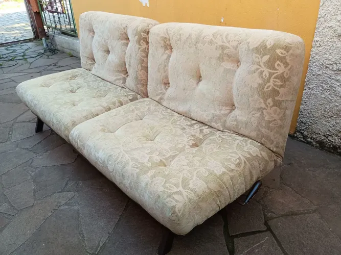 Sofá-cama casal, com molas e pistões a gás, entrega grátis*