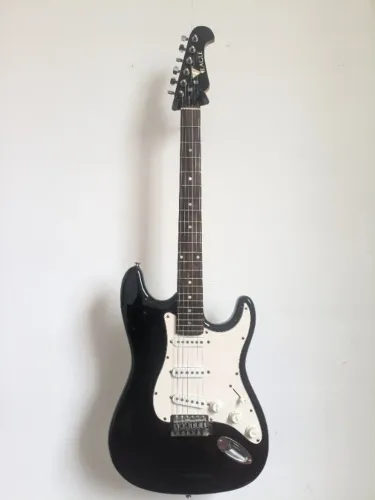 Guitarra Eagle Revisada e pronta pra tocar!