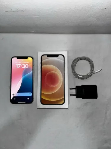 iPhone 12