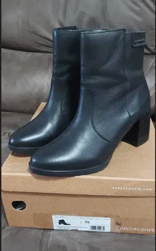 Bota Cravo e Canela de Couro - Tamanho 35