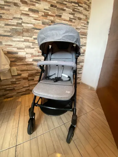 Carrinho Burigotto Passeio ( encosto reclináveis )