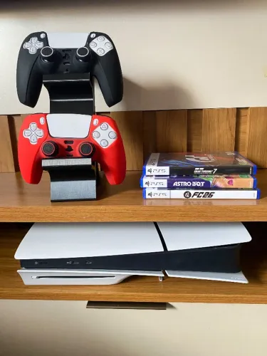 Ps5 - 2 controles e 3 jogos (Fifa26, Astrobot, Gran turismo7)