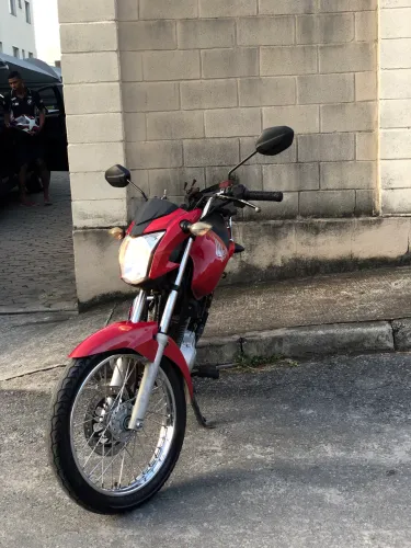 Honda CG 125 em Ótimo Estado - Econômica, Conservada e Pronta para Rodar