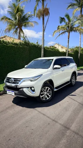 Toyota Hilux SW4 SRX 4X4 2.8 TDI 16V Dies. Aut. 2017