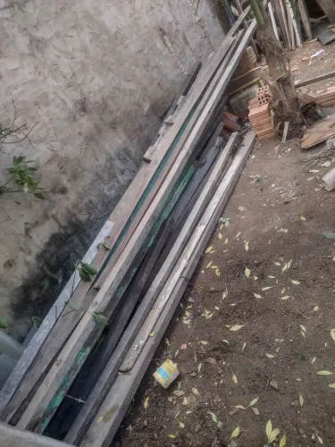 Vendo Essa Madeiras Peças E Pernamancas 