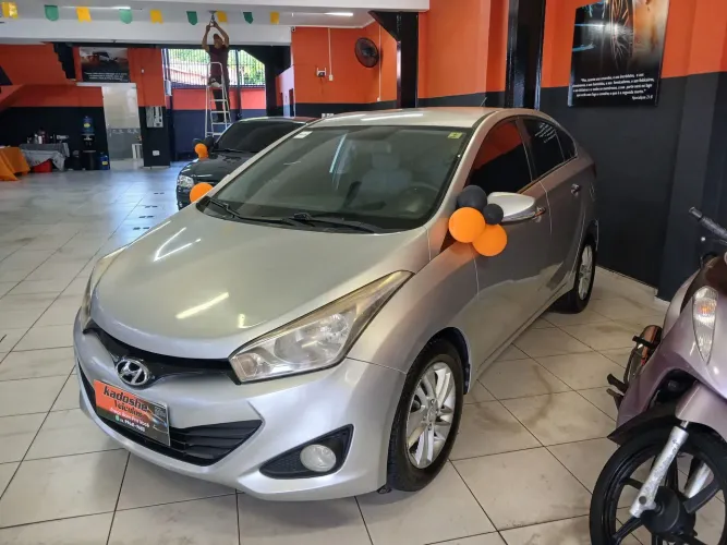 Hyundai HB20S Premium 1.6 Flex 16V Aut. 4P 2015