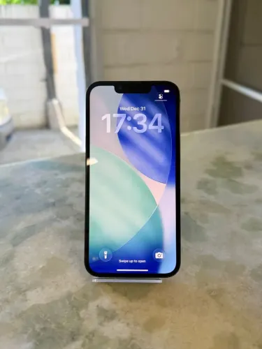 iPhone 13 Preto 128 GB saúde 87 - Usado