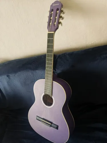Violão 3/4 Giannini