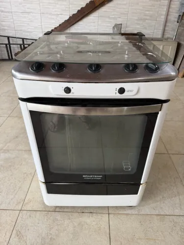Fogão 4 bocas Brastemp em perfeito estado 