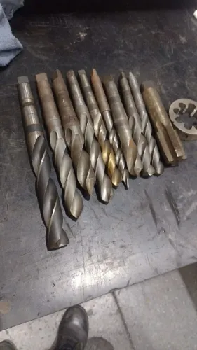 Brocas para torno e furadeira