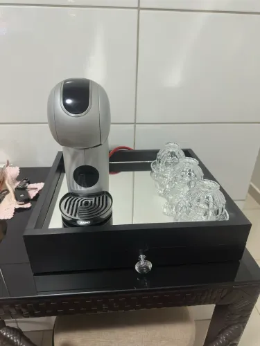 Suporte pra cafeteira e cápsulas da Dulce gusto com espelho 