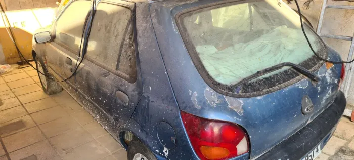 Ford Fiesta GL 1.0 5P 2000