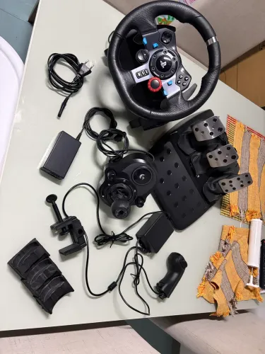 Volante Logitech G29 + Câmbio + Câmbio de Caminhão