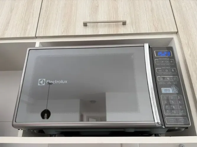 Microondas Electrolux 27L Inox Espelhado