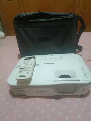 Projetor Epson PowerLite (Modelo H436A) + Controle Remoto + Bolsa Original