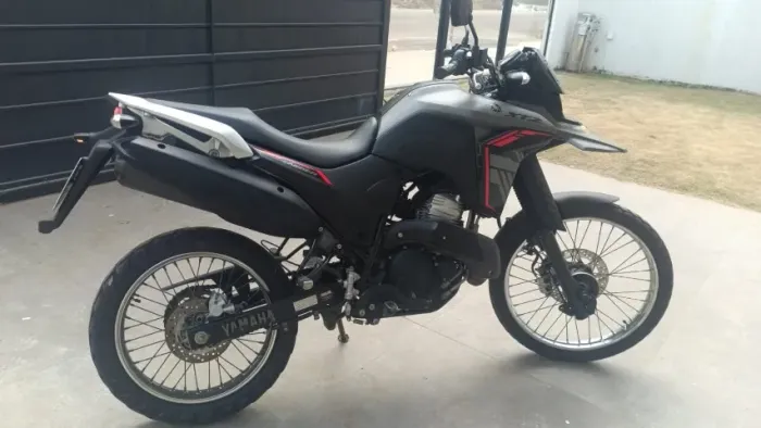 Yamaha Lander 250 2025 Único dono, menos de 17 mil km e quitada