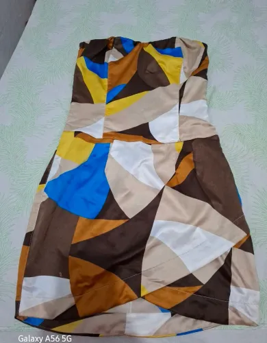 Vestido de seda.