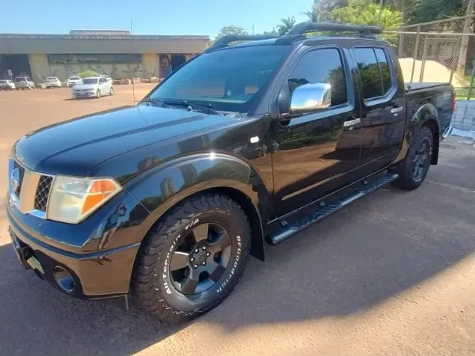 Nissan Frontier LE CD 4X4 2.5 TB Diesel Aut. 2010