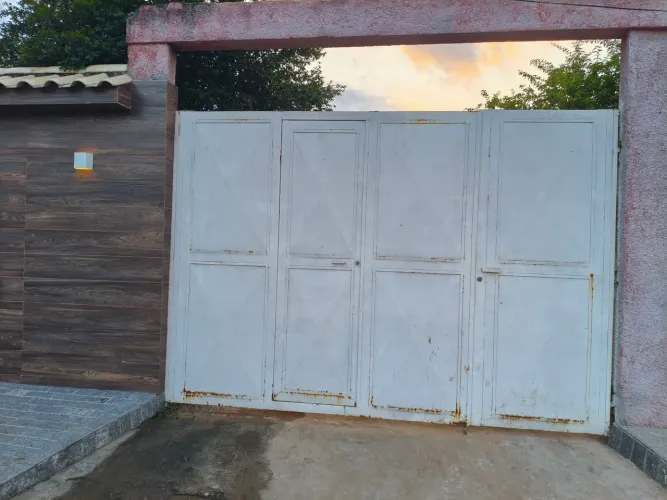 Portão garagem grande ferro bruto