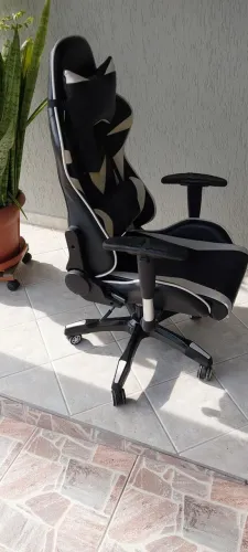 Cadeira gamer usada