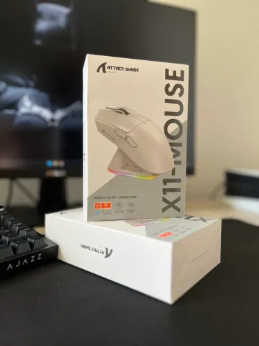 MOUSE GAMER ATTACK SHARK X11 + BASE DE CARREGAMENTO - PRETO