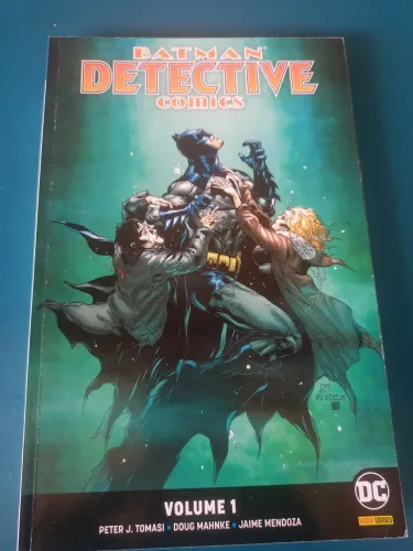 Coleção Batman detective comics completo do 1 ao 5 todos em ótimo estado 