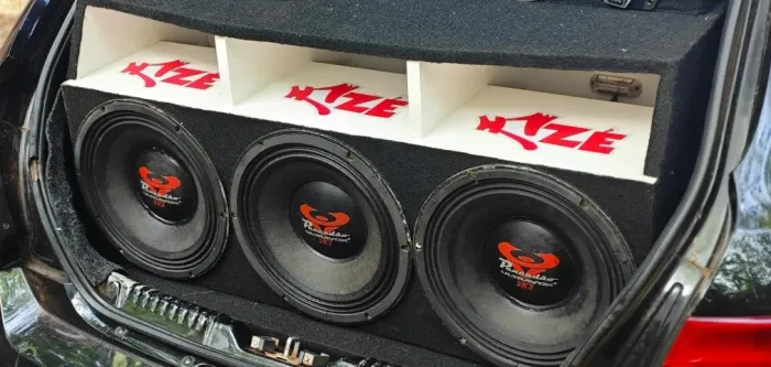 VENDO FALANTES PANCADÃO ULTRAVOX 