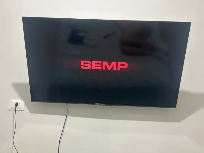 Smart TV Semp 49 polegadas