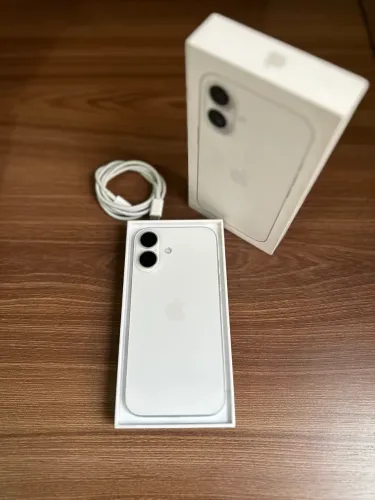 iPhone 16 - NOVO - APENAS 1 CICLO DE BATERIA