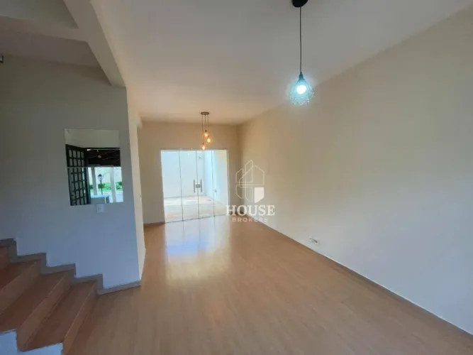 Sobrado com 3 dormitórios para alugar, 118 m² por R$ 2.583,65/mês - Condomínio Villagio Di