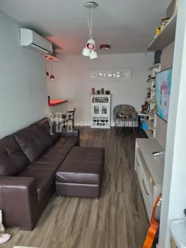 Apartamento com varanda gourmet à venda, 02 dormitórios e 01 vaga no Santa Maria com 67 m²