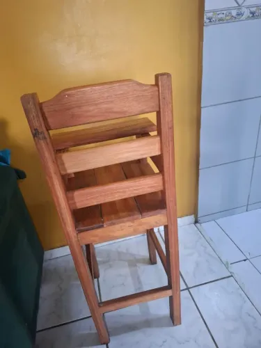 CADEIRA DE ALIMENTAÇÃO