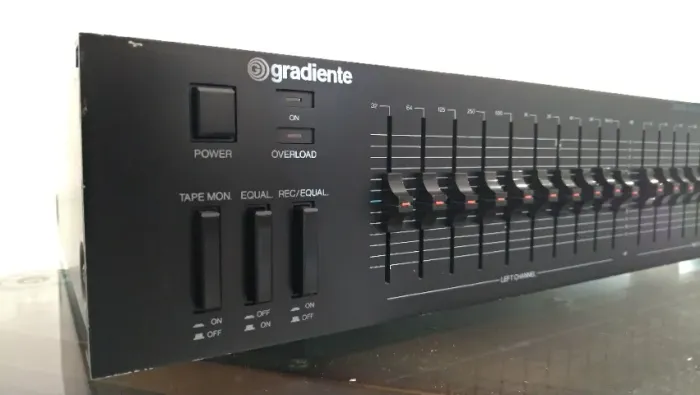 Equalizador Gradiente EQ-90